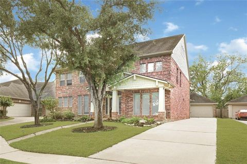 Photo of 3730 Arundel Gardens Lane, Sugar Land, TX 77498 (MLS # 52806690)