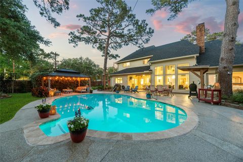 Photo of 2933 E Elm Circle, Katy, TX 77493 (MLS # 10874658)