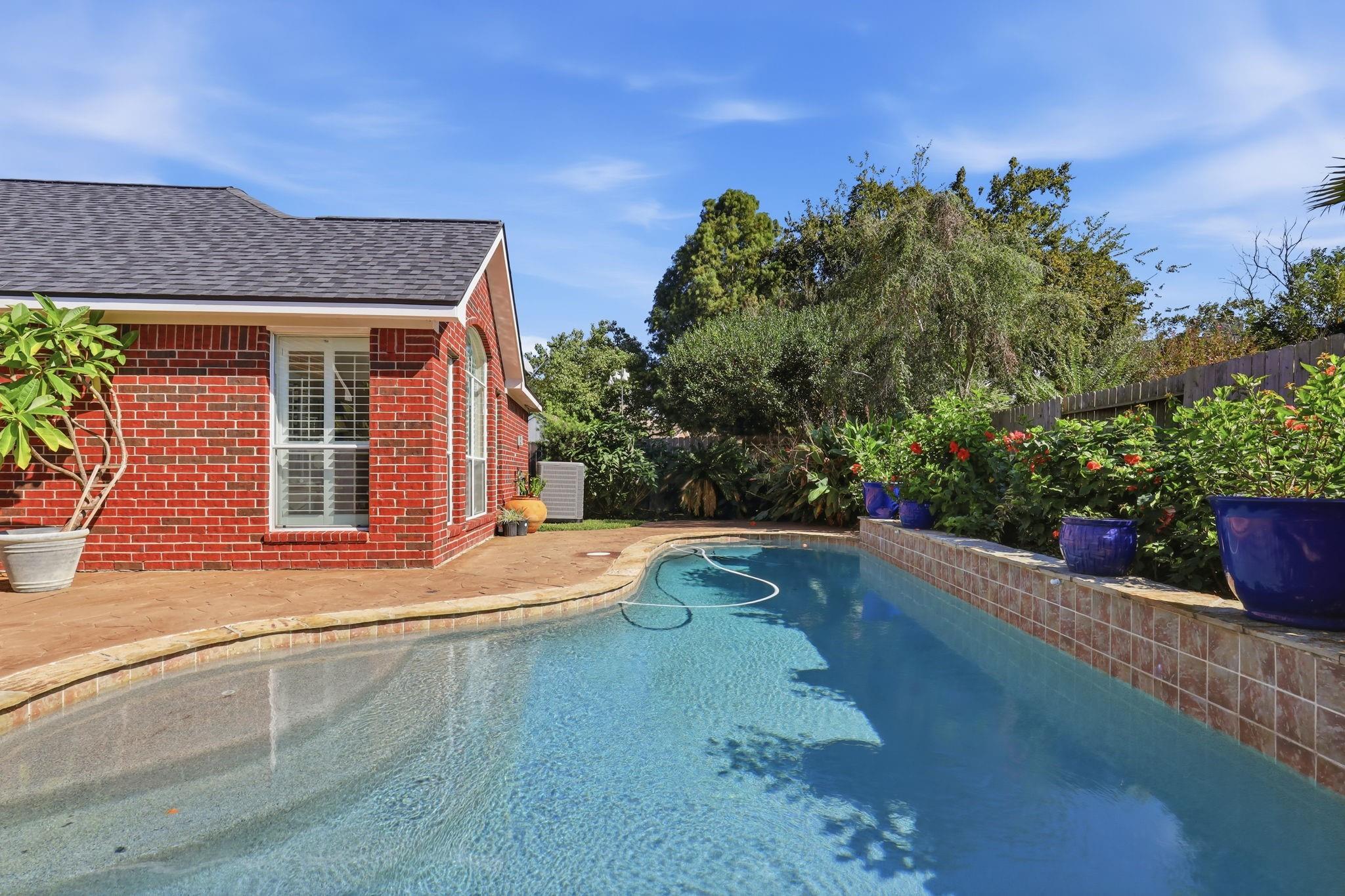 4507 Canyon Crest Drive