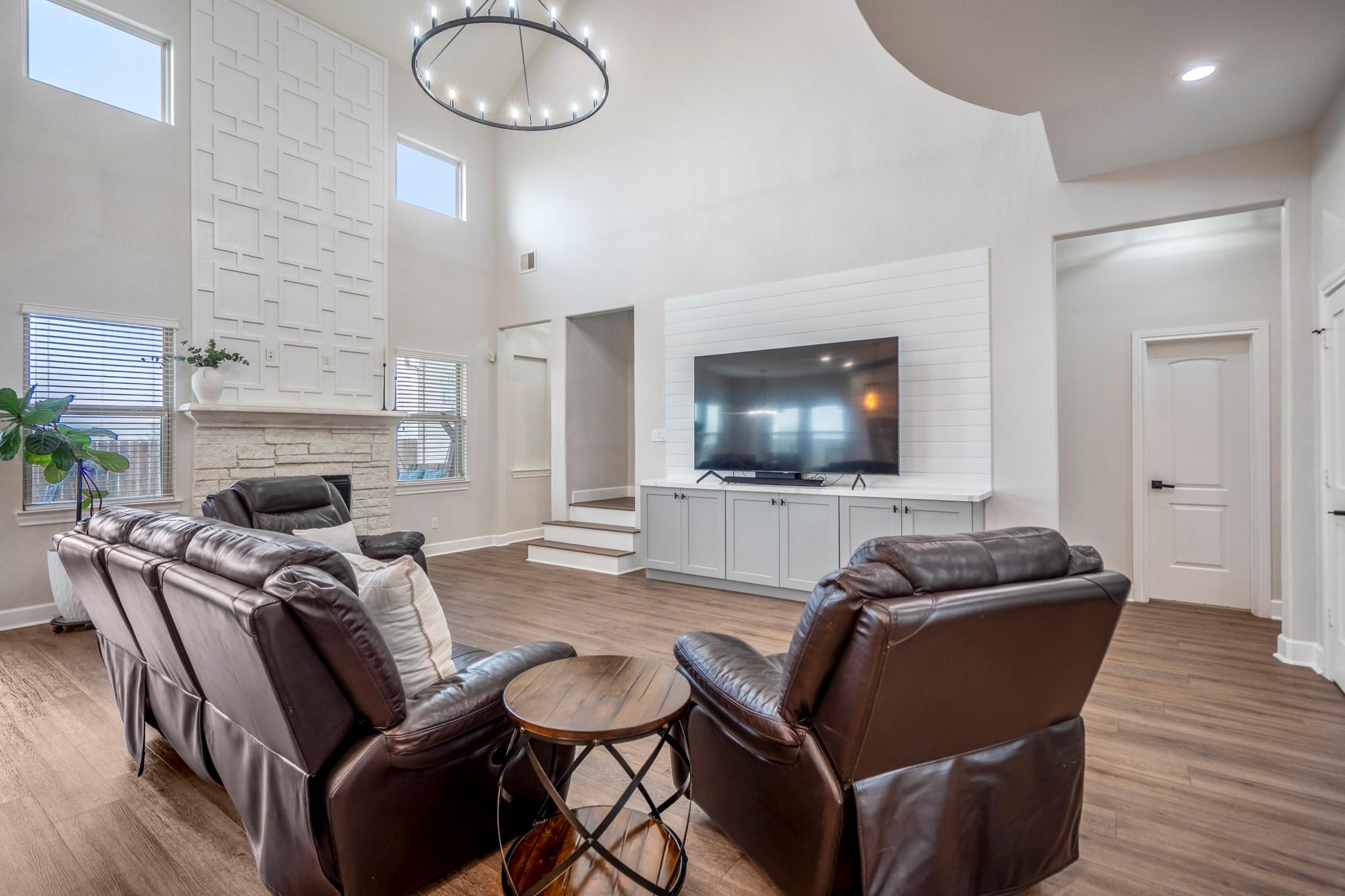 6511 Crystal Forest Trail