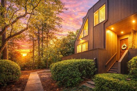 Photo of 246 Litchfield Lane, Houston, TX 77024 (MLS # 77388849)