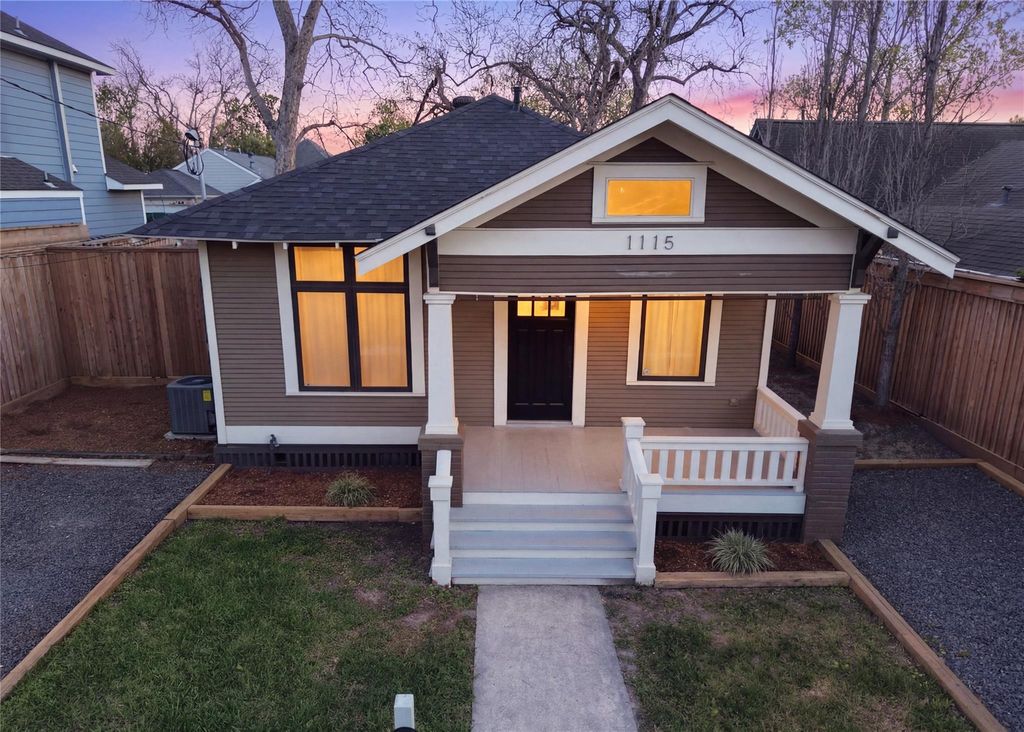 Photo of 1115 Adele Street, Houston, TX 77009 (MLS # 11147980)