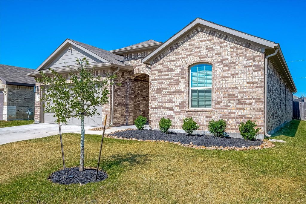 Photo of 18623 Swainboro Dr Dr, New Caney, TX 77357 (MLS # 89976150)