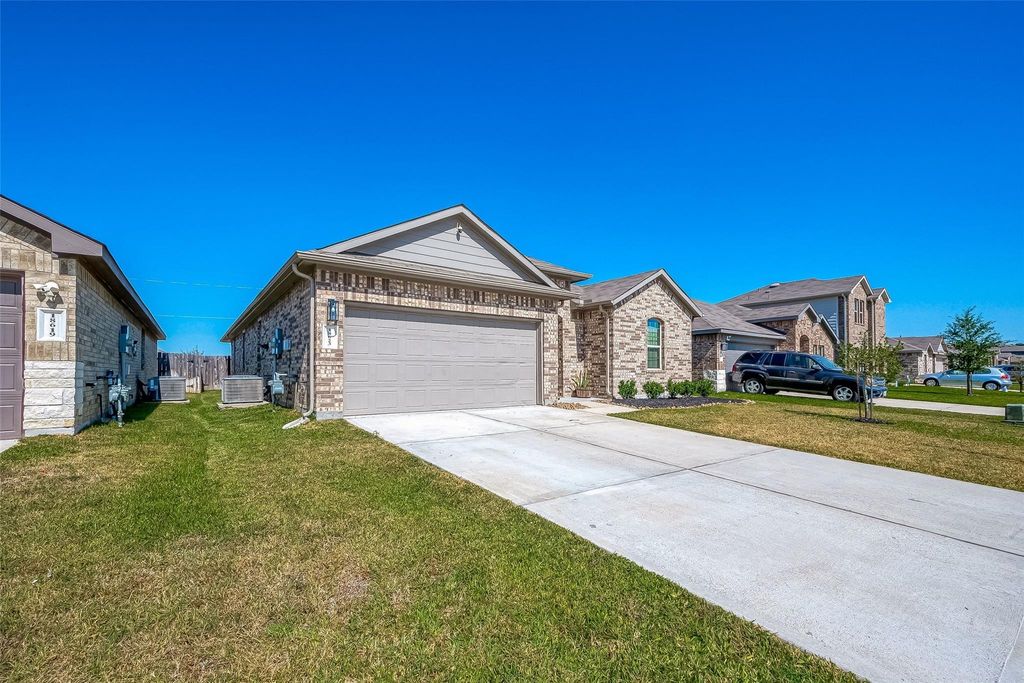 Photo of 18623 Swainboro Dr Dr, New Caney, TX 77357 (MLS # 89976150)