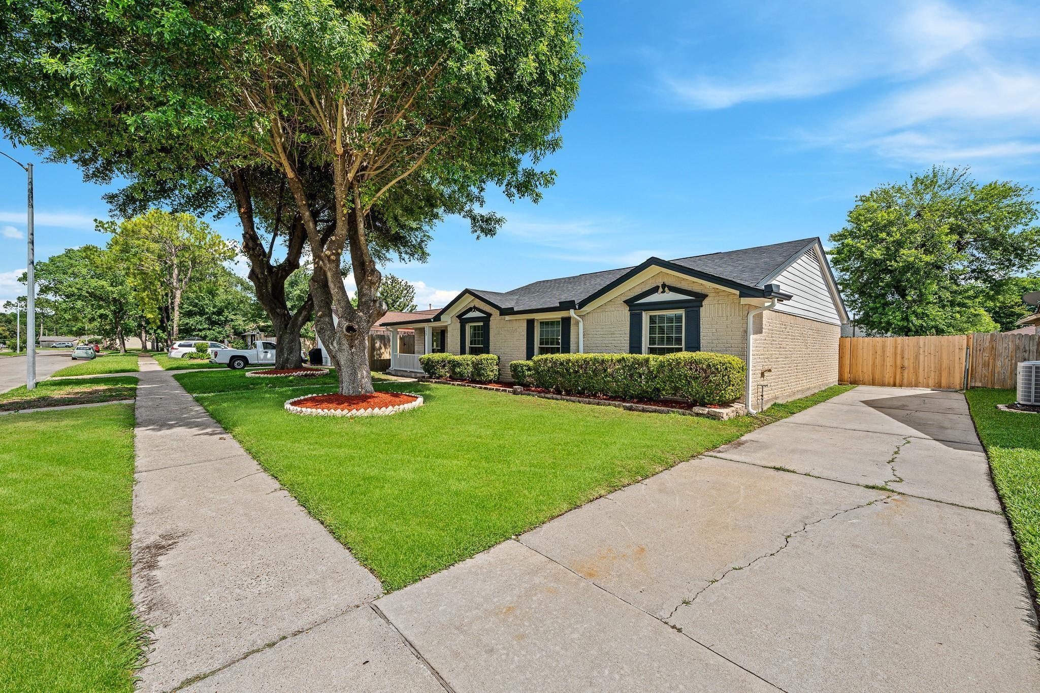 9227 Vickijohn Drive