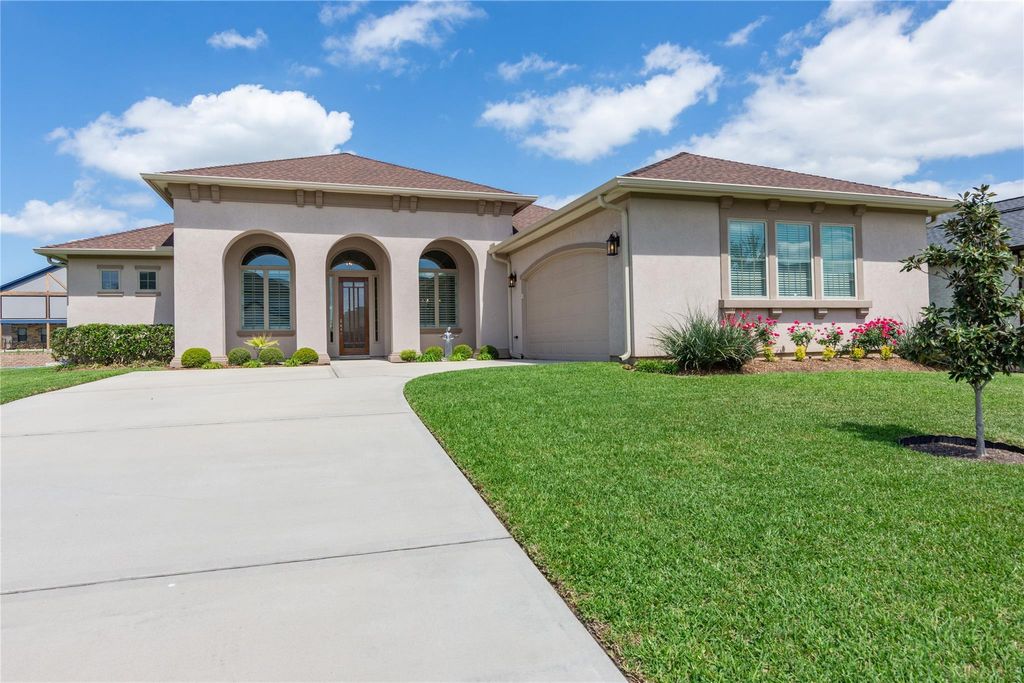 Photo of 12566 St Ann Ct Ct, Willis, TX 77318 (MLS # 68415709)