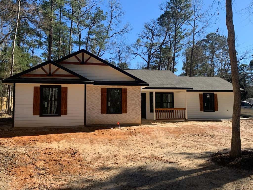 Photo of 10546 Royal Andrews, Conroe, TX 77303 (MLS # 35939886)