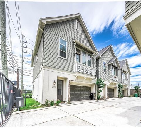 Photo of 2103 Naomi Street #A, Houston, TX 77054 (MLS # 90228538)