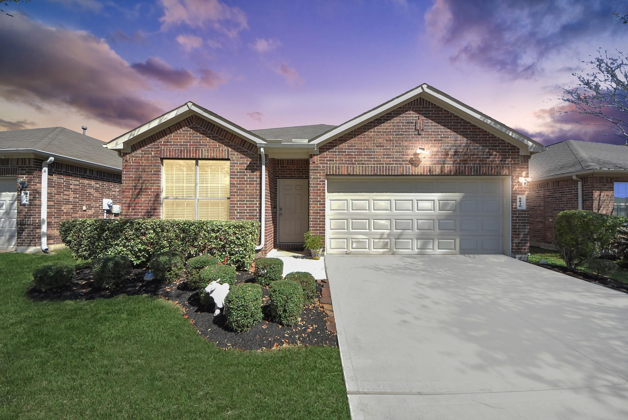 5810 Camelia Evergreen Lane