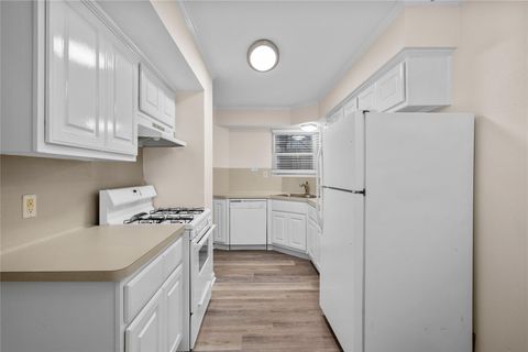 Tiny photo for 102 Strand Street #3, Galveston, TX 77550 (MLS # 17210526)