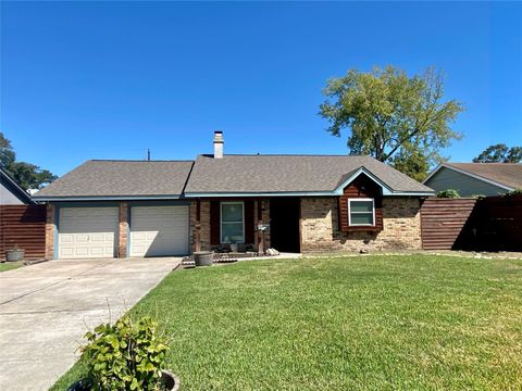 Photo of 14131 Woodforest Boulevard, Houston, TX 77015 (MLS # 36606496)