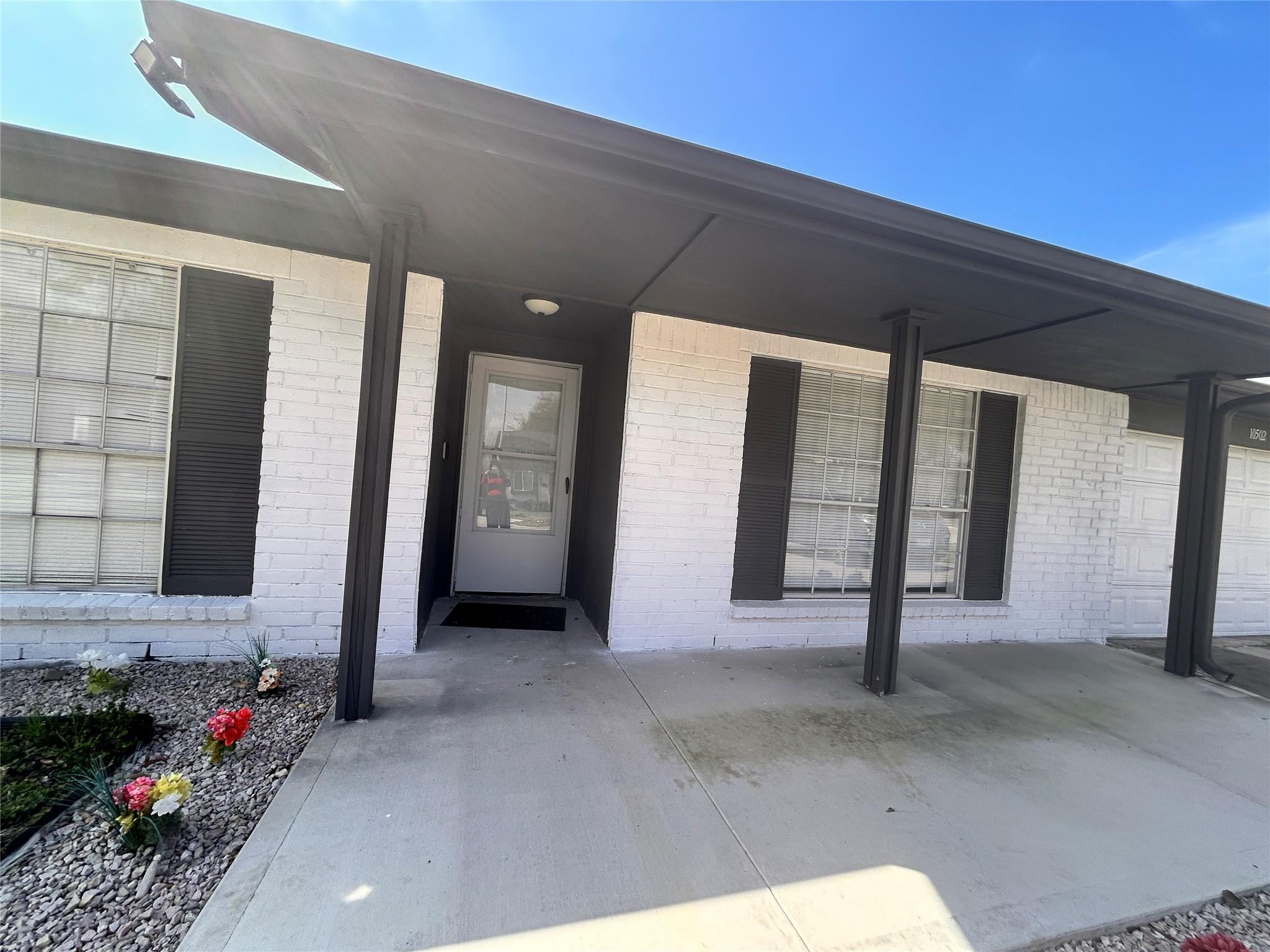 10502 Long River Drive