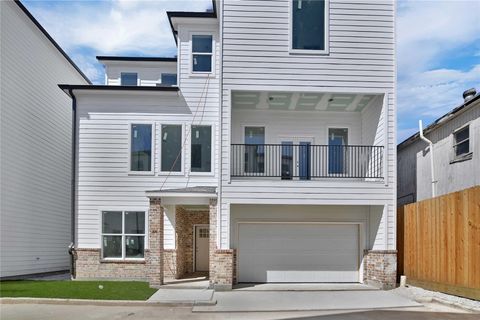 Photo of 209 Edgewood Street #A, Houston, TX 77011 (MLS # 34175000)