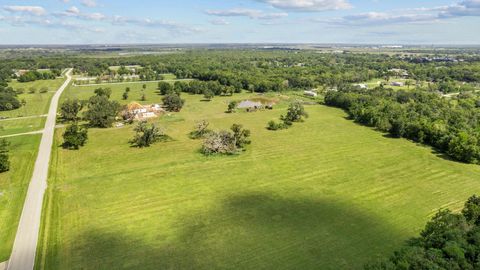 Photo of 16511 Sun Valley Lane, Rosharon, TX 77583 (MLS # 58635758)