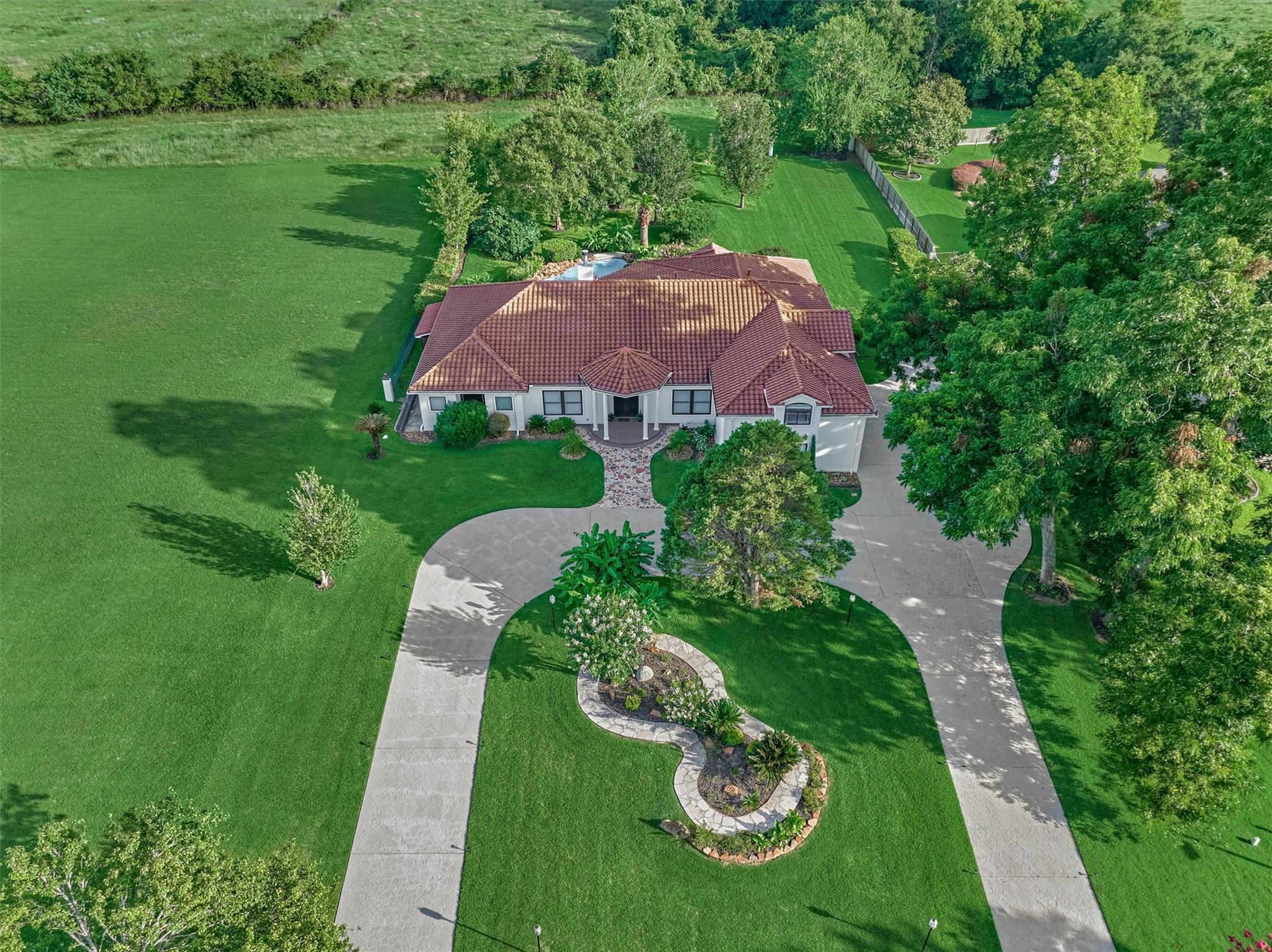 66 Lake Estates Drive
