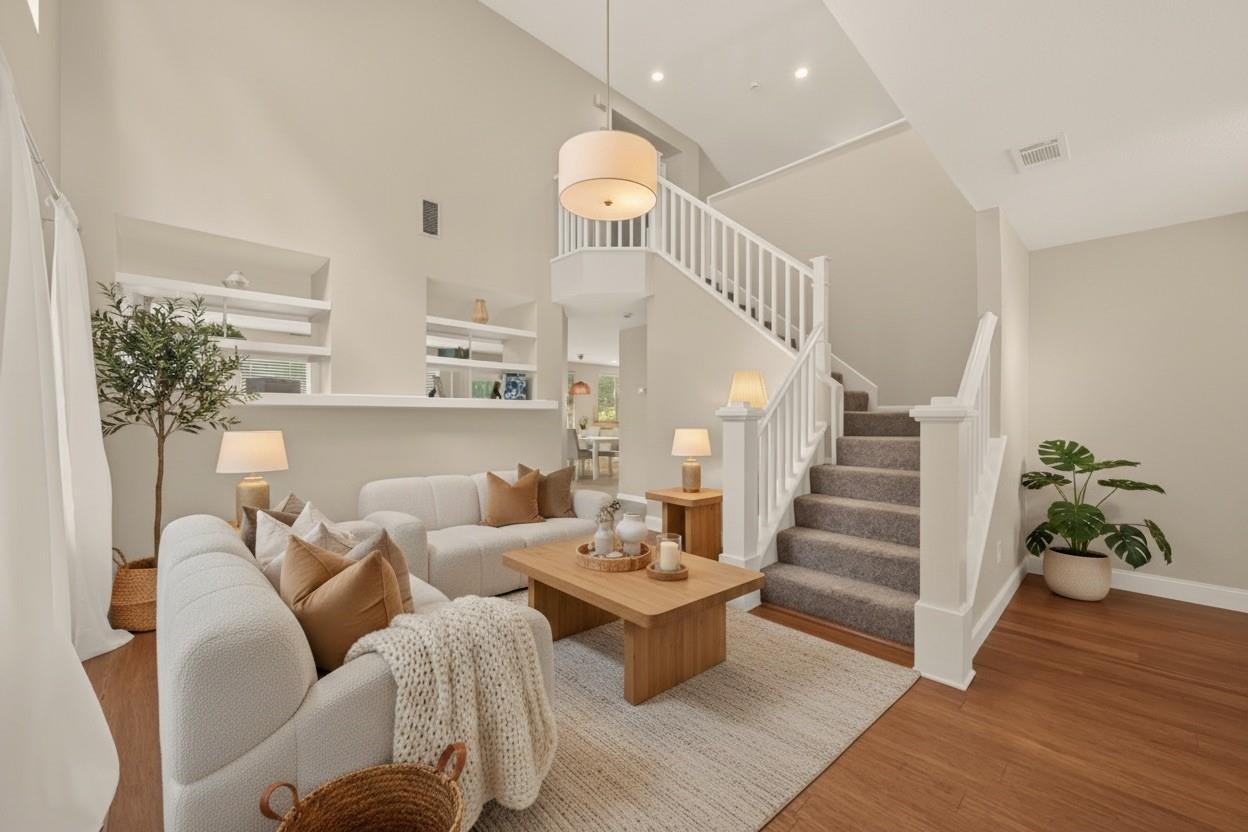51 E Autumn Branch Circle