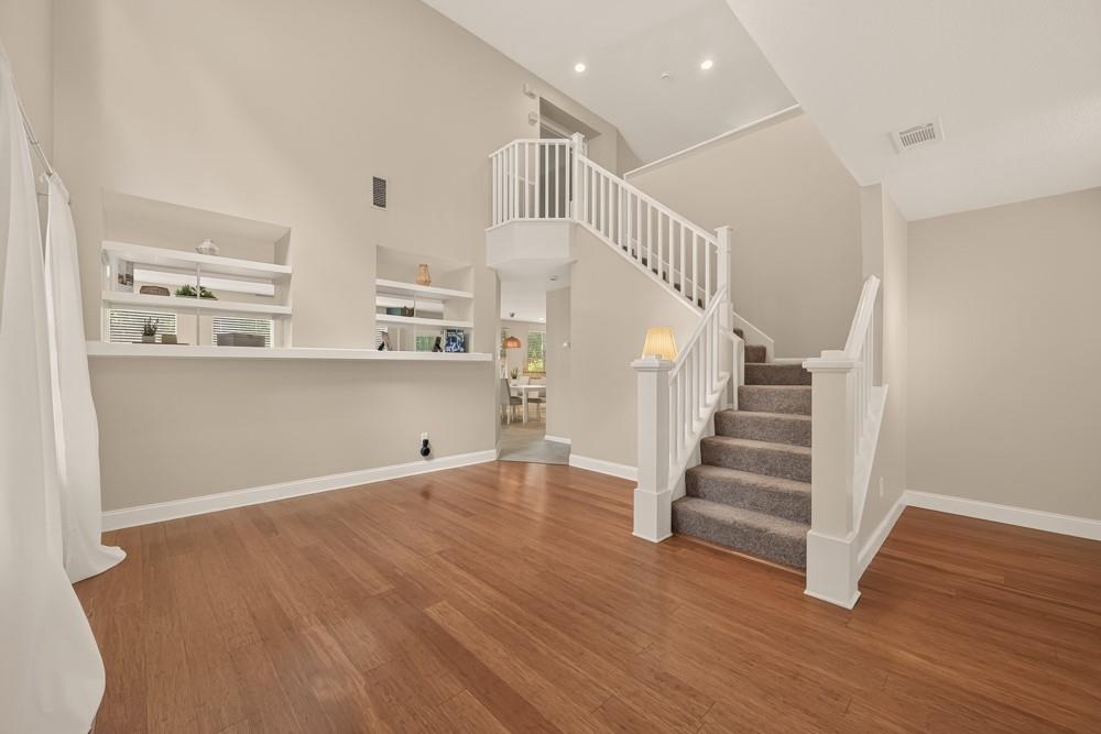 51 E Autumn Branch Circle