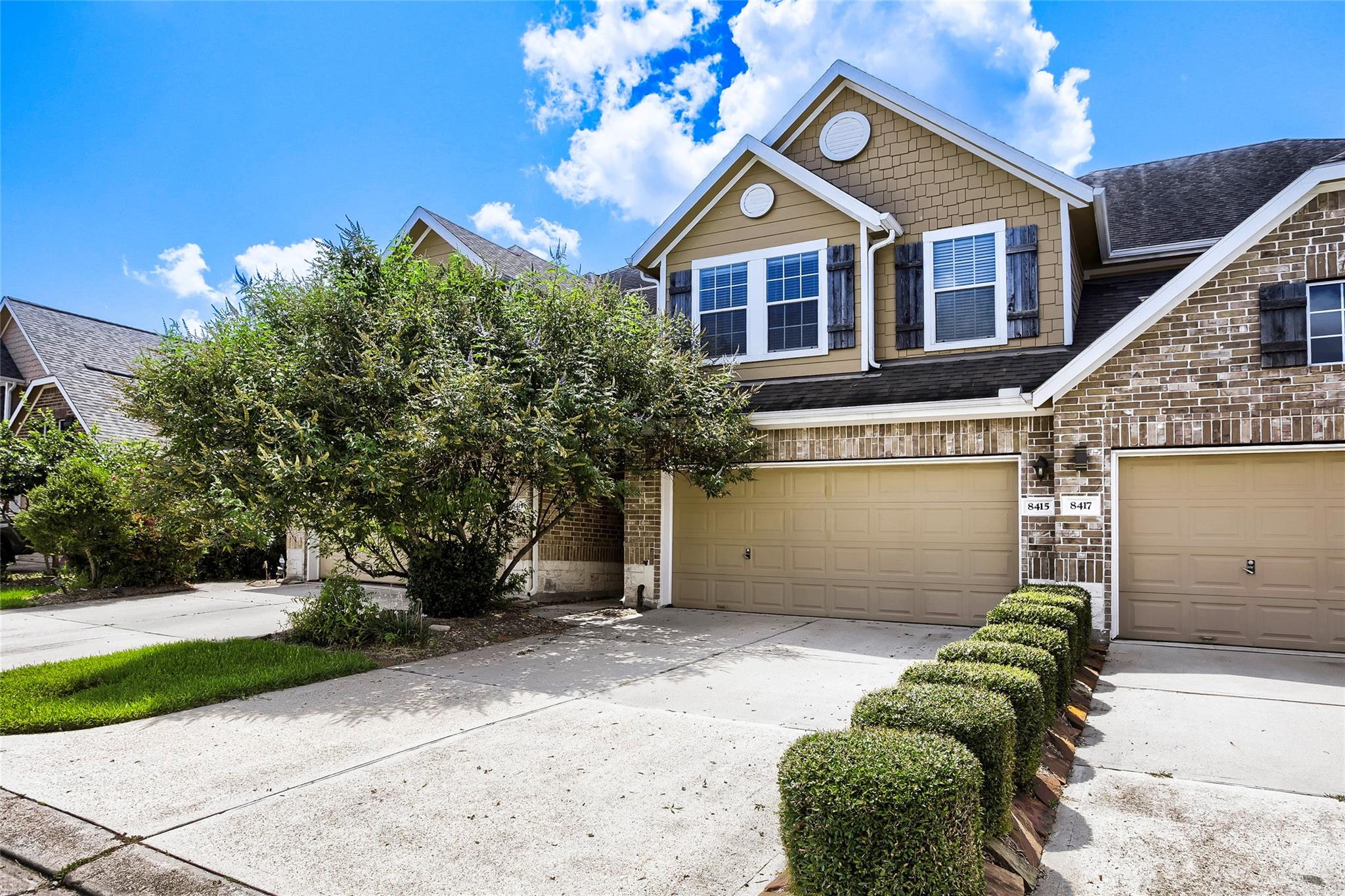 8415 Sunset Loch Drive