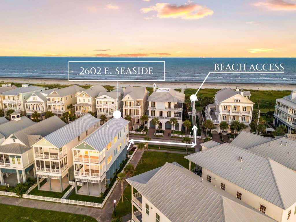 Photo of 2602 E Seaside Drive, Galveston, TX 77550 (MLS # 39340052)