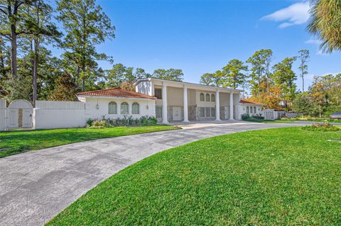 Photo of 24 Windermere Lane, Houston, TX 77063 (MLS # 46081730)