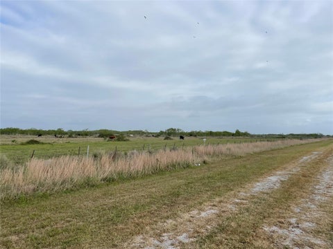 Photo of 0 Harbor Dr, Hitchcock, TX 77563 (MLS # 10536694)