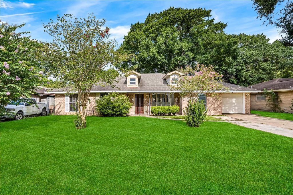 Photo of 7707 Nordling Road, Houston, TX 77037 (MLS # 52237089)