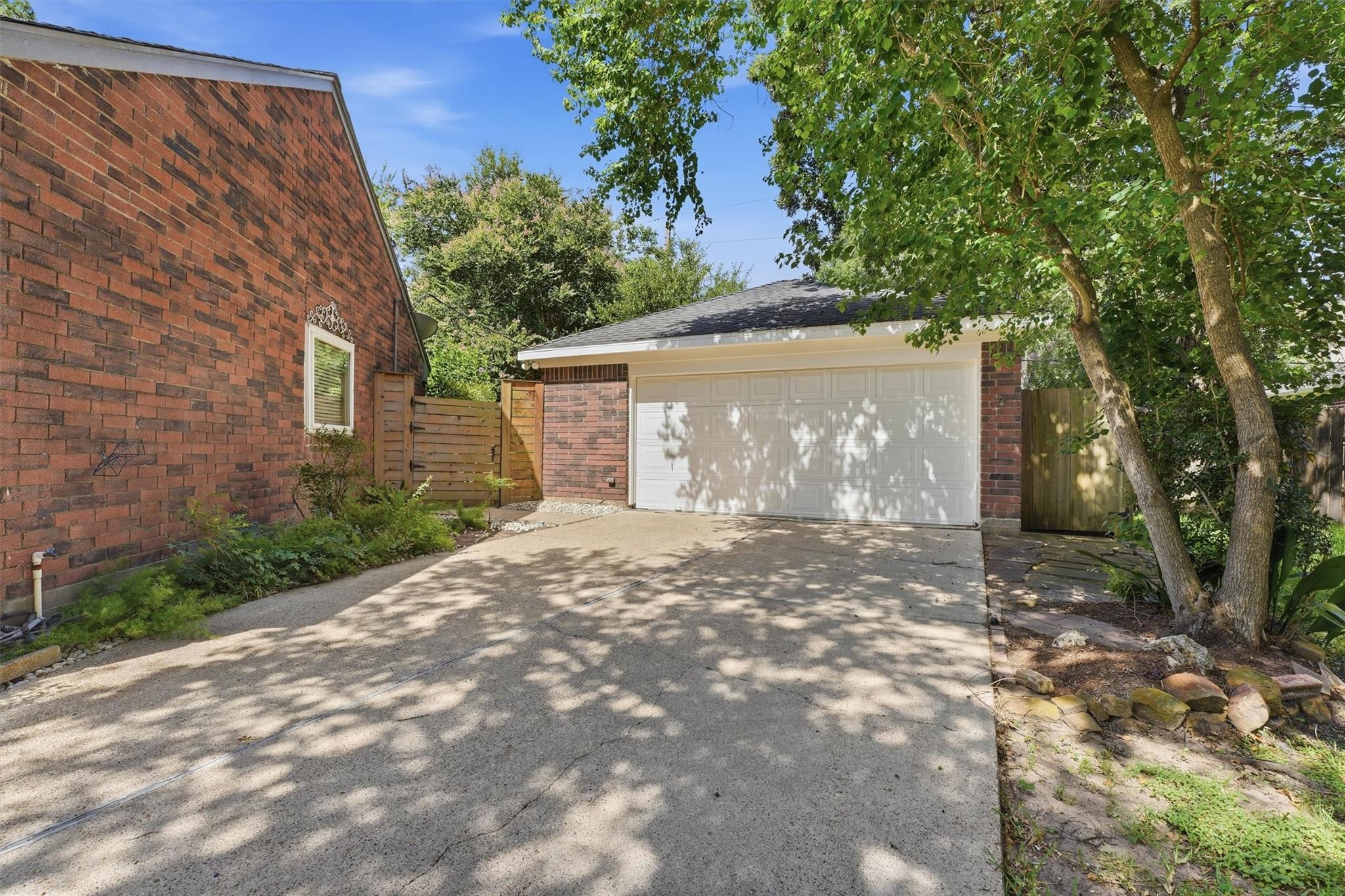 510 Moggy Court