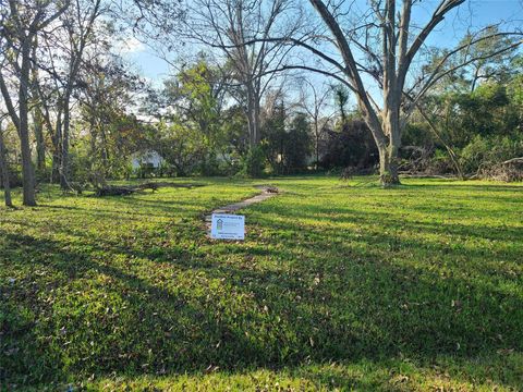 Vacant Land For Sale - W Lobbit Street<br/> Alvin, TX 77511
