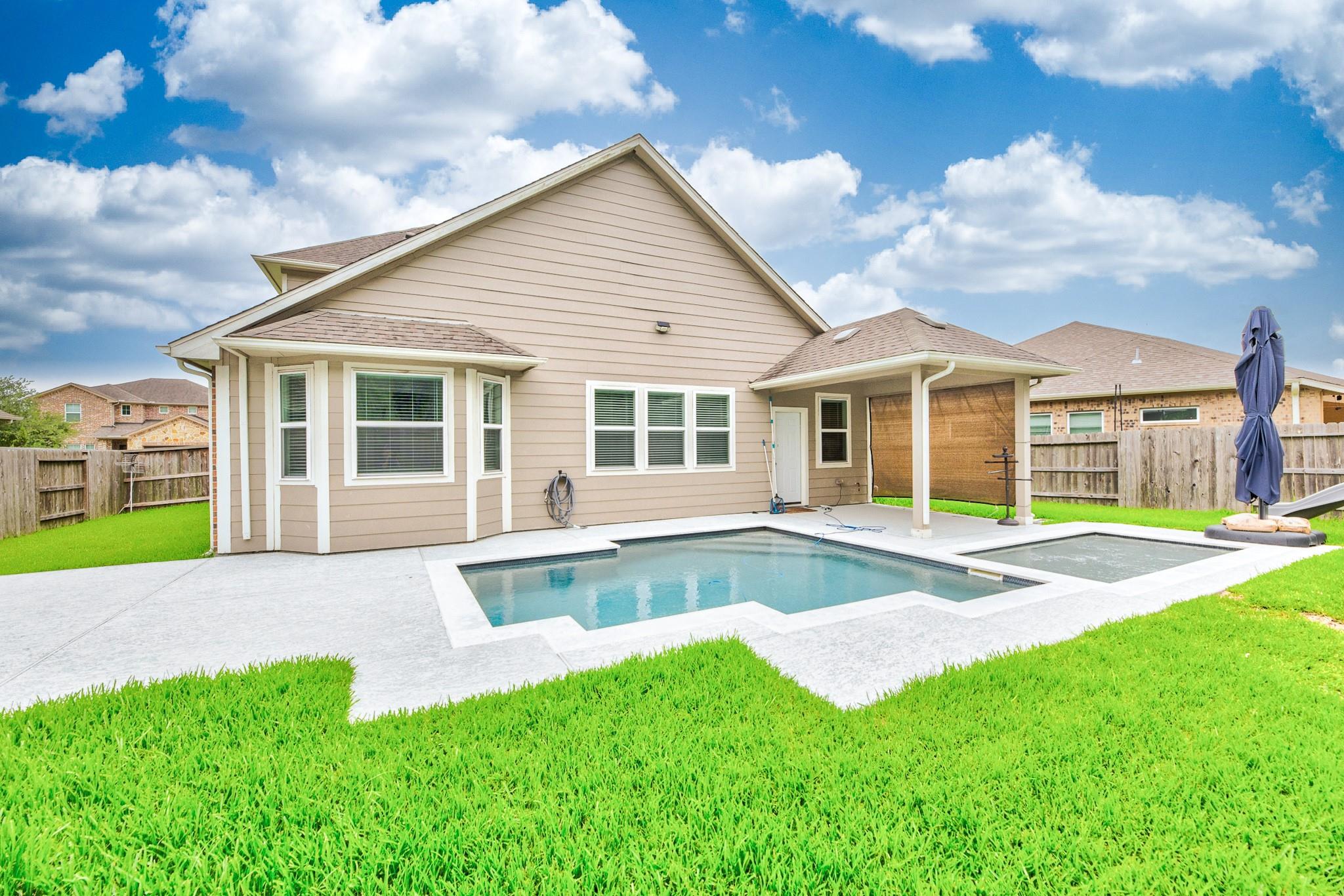 5943 Pearland Place