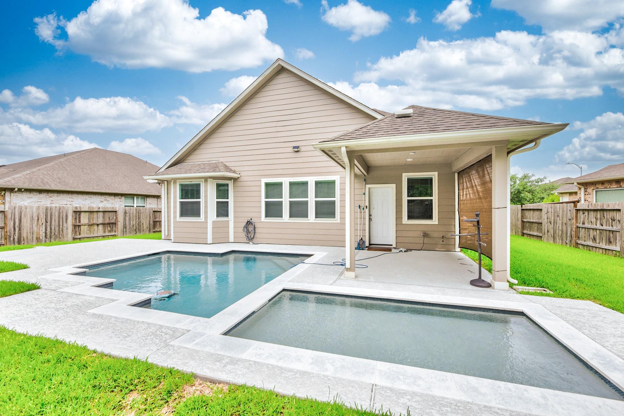 5943 Pearland Place