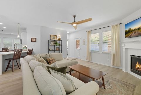 Photo of 166 Black Swan Place, The Woodlands, TX 77354 (MLS # 60499085)