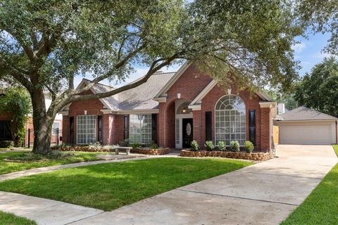 Photo of 12918 Azalea Creek Trail, Houston, TX 77065 (MLS # 47530551)