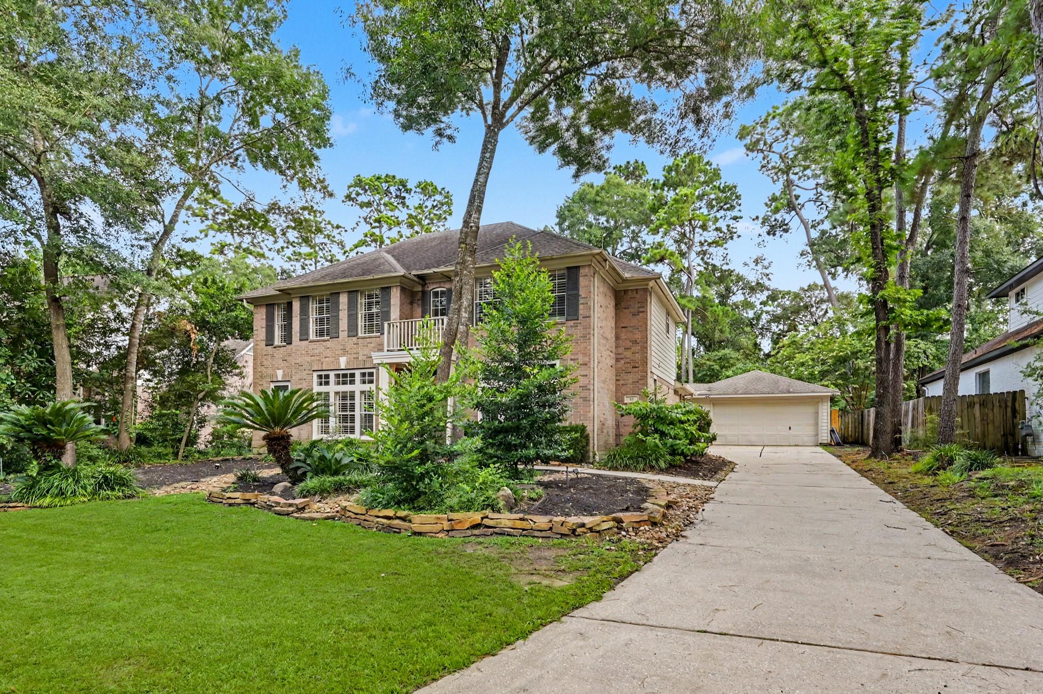 83 E Green Gables Circle