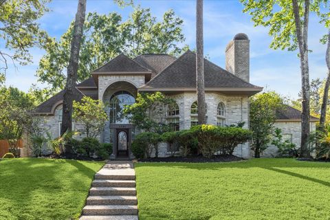 Photo of 1731 Dewberry Brook Court, Houston, TX 77345 (MLS # 12681877)