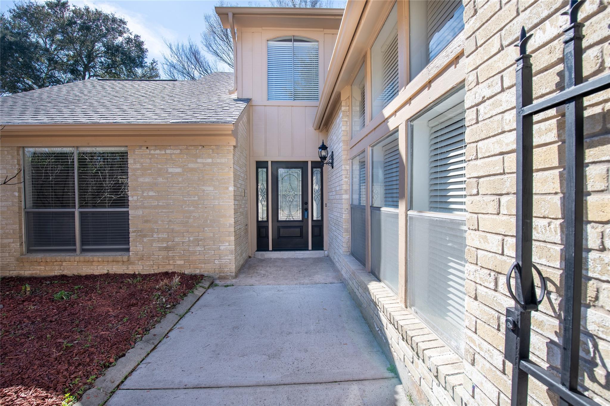 2542 Hodges Bend
