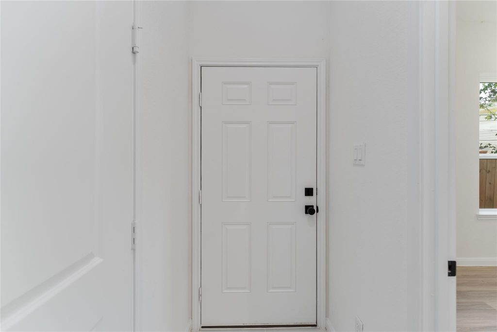 Photo of 4713 Mallow Street #E/F, Houston, TX 77033 (MLS # 27467399)