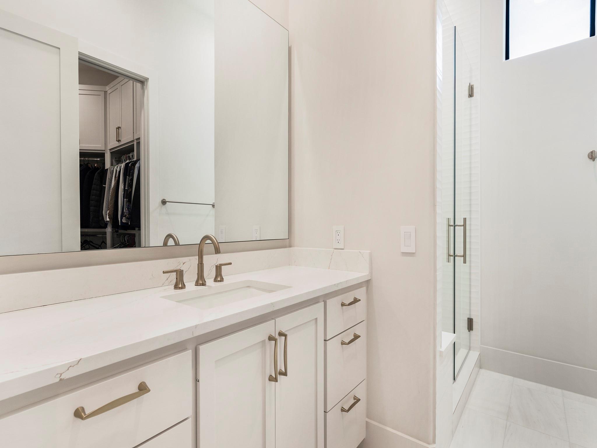 Houston, Texas, 77027, United States, 5 Bedrooms Bedrooms, ,8 BathroomsBathrooms,Residential,Active,2027285