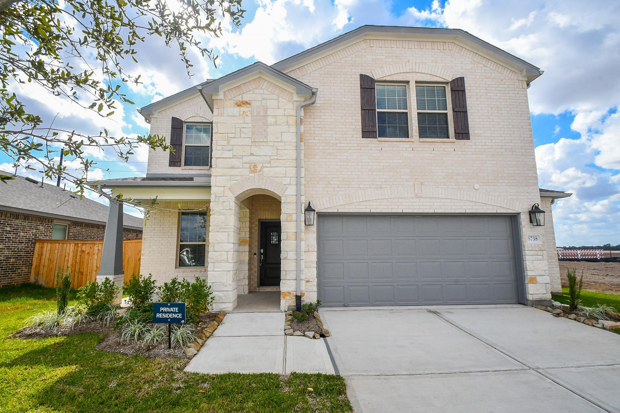 6738 Arabella Lakes Drive