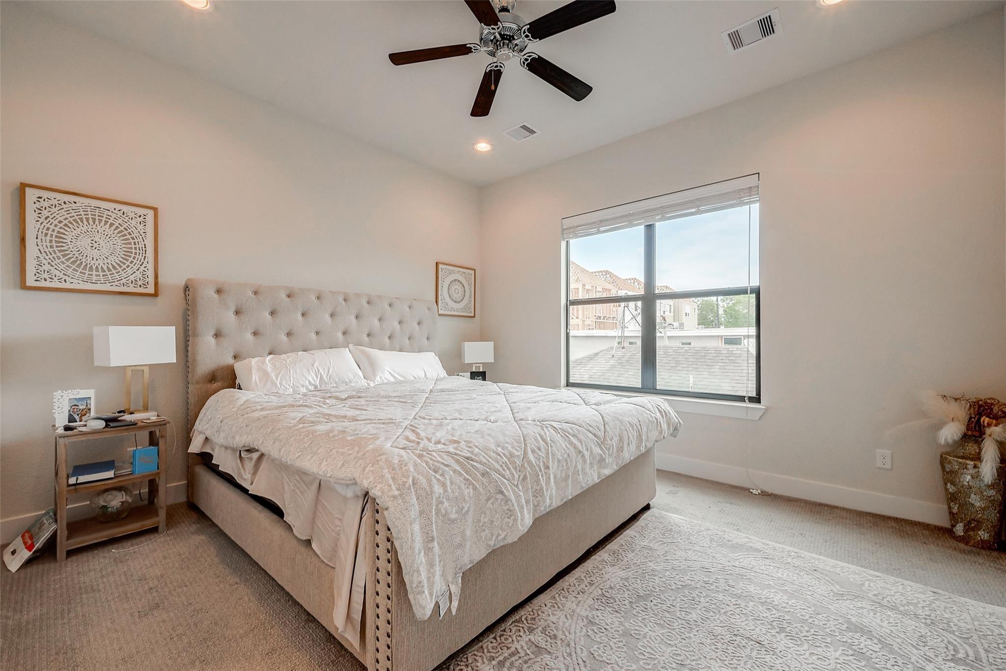 3905 Tulane Oak Drive