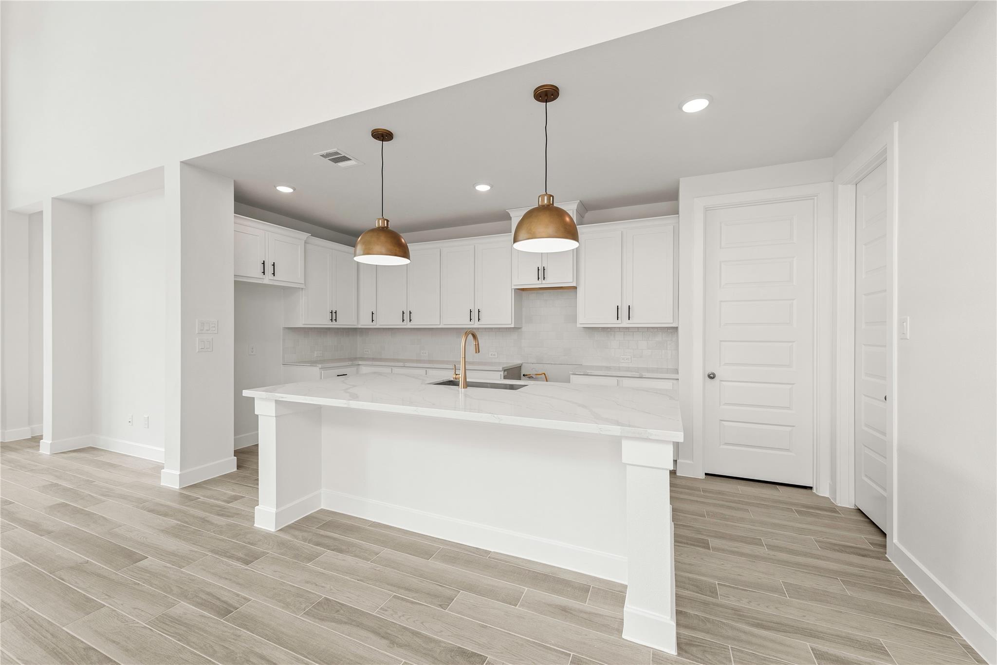 16215 Mallard View Lane