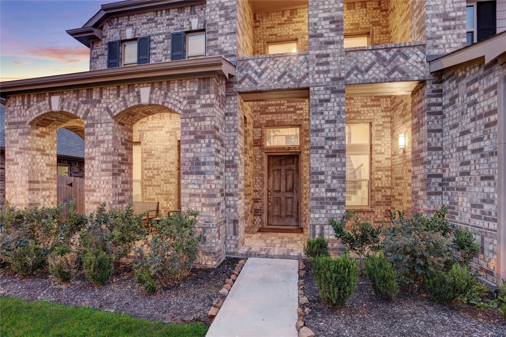 Photo of 13214 Westmont Heights Lane, Houston, TX 77044 (MLS # 9640136)