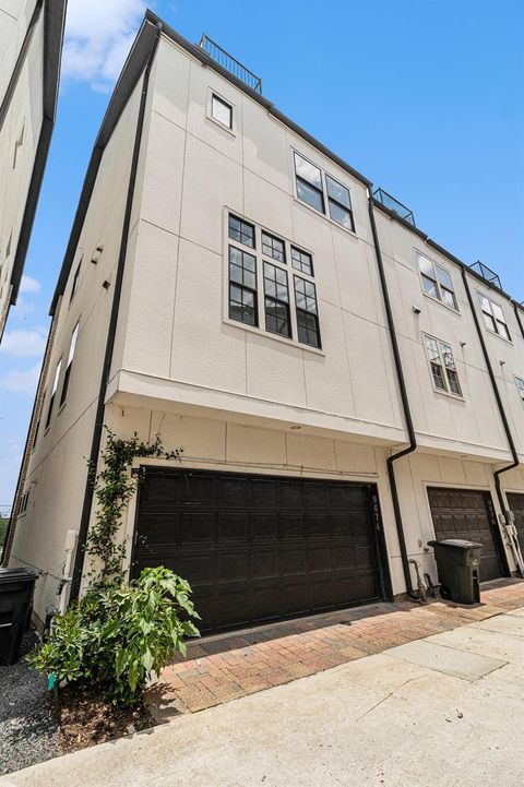 Tiny photo for 9674 Knight Road, Houston, TX 77045 (MLS # 20488016)