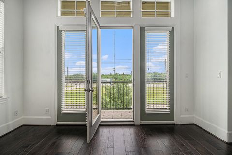 Tiny photo for 9674 Knight Road, Houston, TX 77045 (MLS # 20488016)