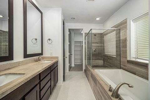 Tiny photo for 9674 Knight Road, Houston, TX 77045 (MLS # 20488016)