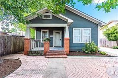 Photo of 231 Cody Street, Houston, TX 77009 (MLS # 10078463)