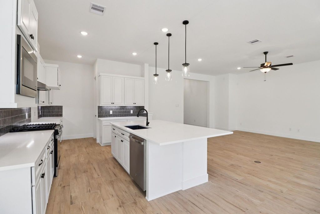 Photo of 9742 Roaring River Falls Lane, Porter, TX 77365 (MLS # 85917315)