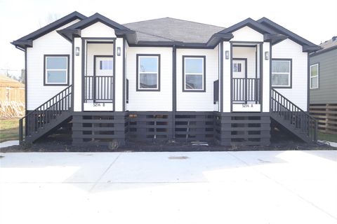 5214 Rue St Unit A/B Street Houston TX 77033