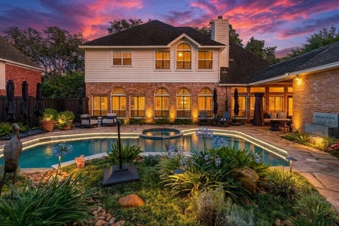 Homes For Sale - 18210 Farnsfield Drive<br/> Houston, TX 77084