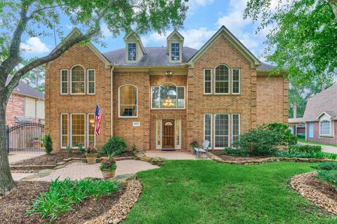 Photo of 16707 Avenfield Road, Tomball, TX 77377 (MLS # 34323922)