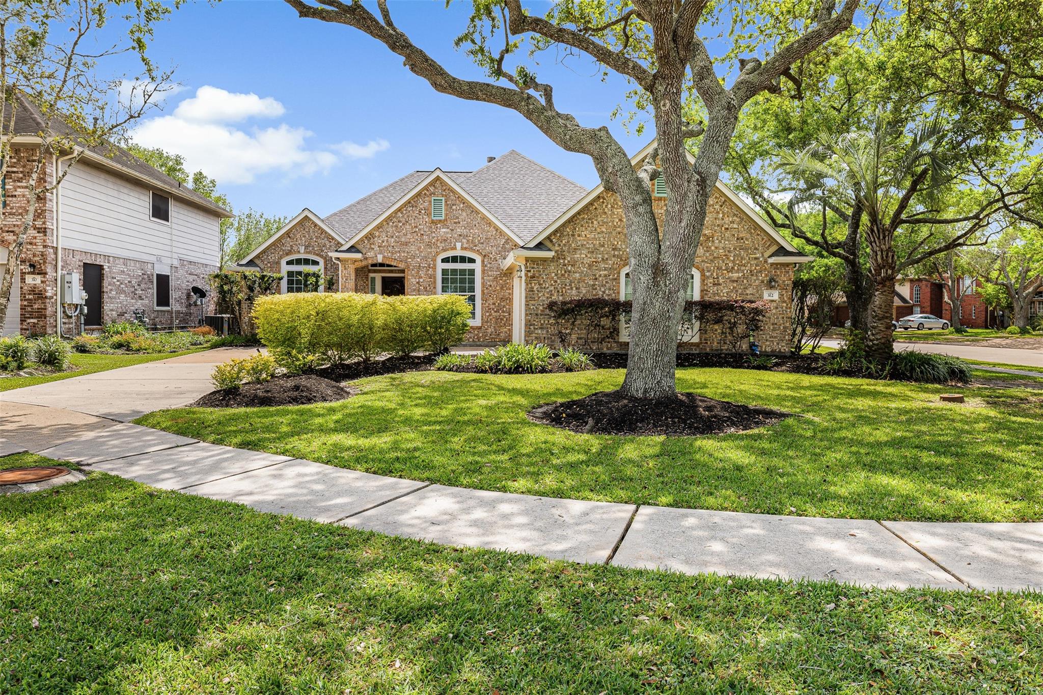 312 Summer Haven Circle